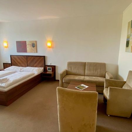 Hotel Weinland Donnerskirchen Esterno foto