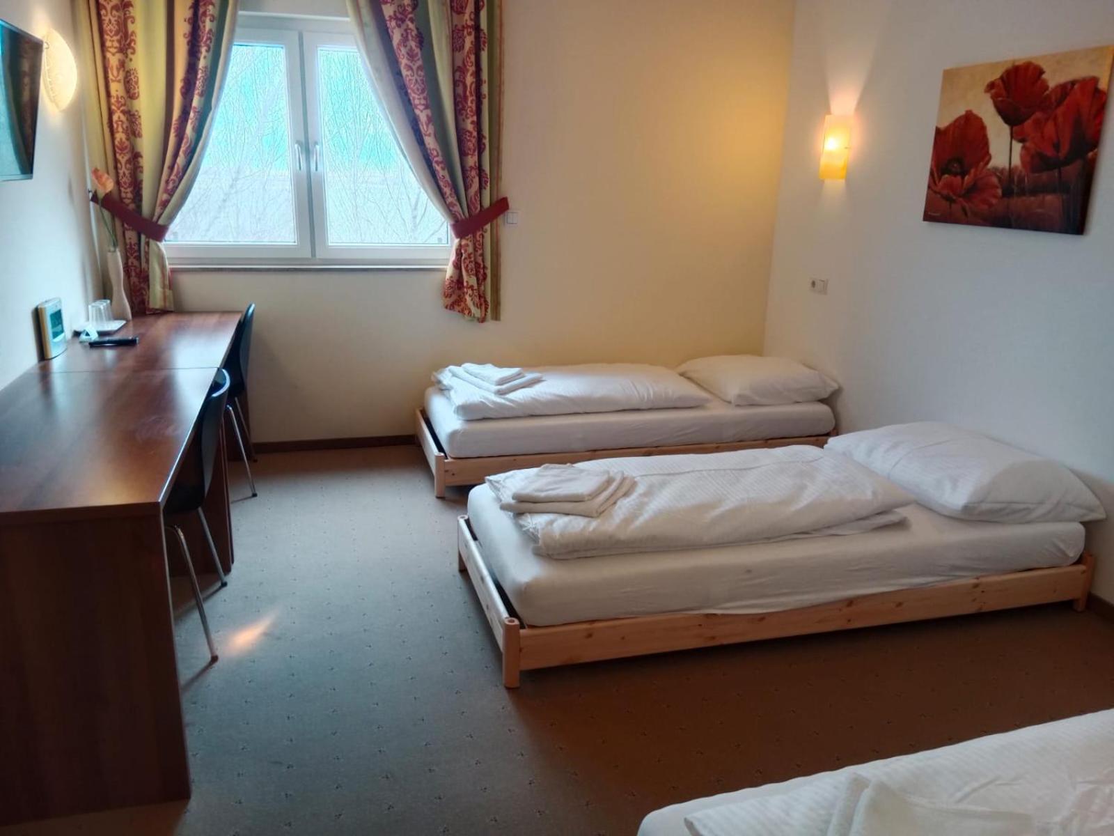 Hotel Weinland Donnerskirchen Esterno foto