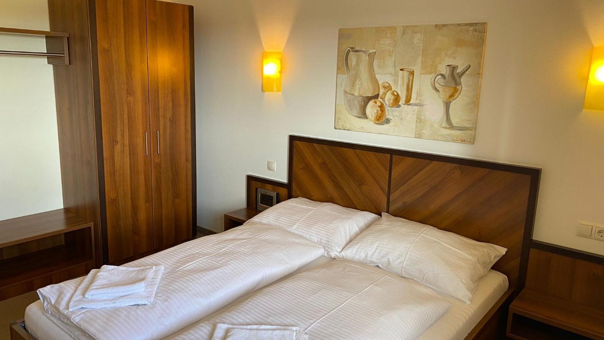 Hotel Weinland Donnerskirchen Esterno foto