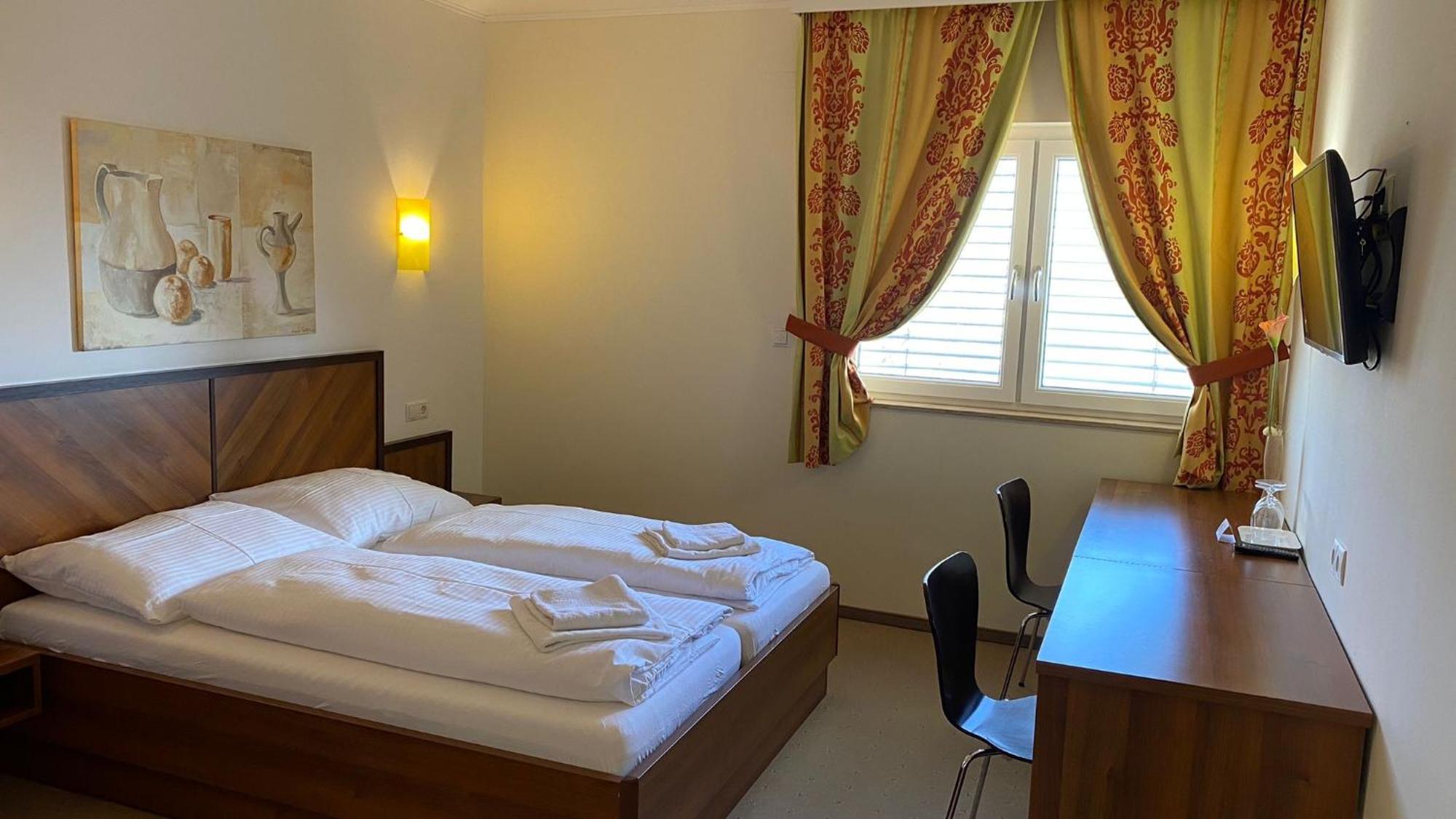 Hotel Weinland Donnerskirchen Esterno foto