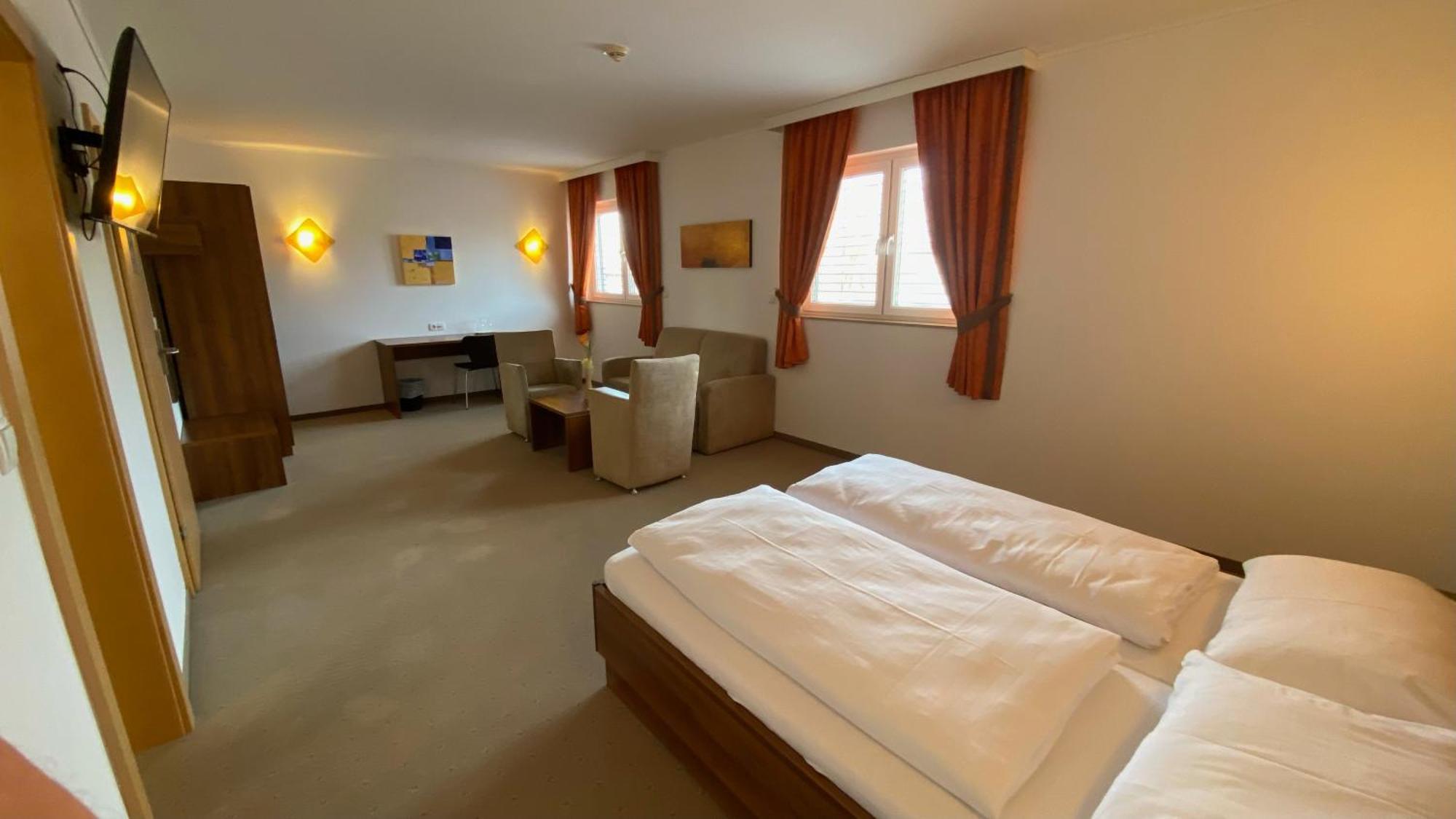 Hotel Weinland Donnerskirchen Esterno foto